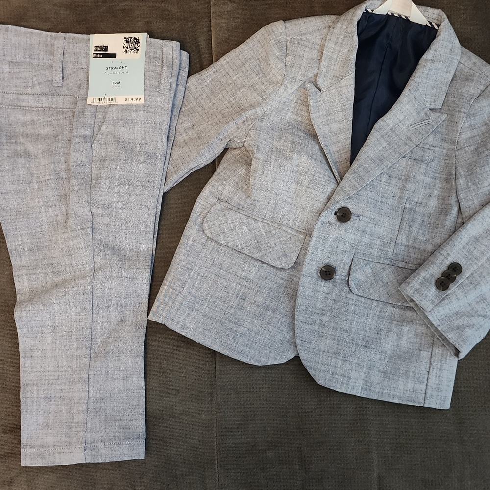 *BNWT* 2 pc suit Happy Easter!!!